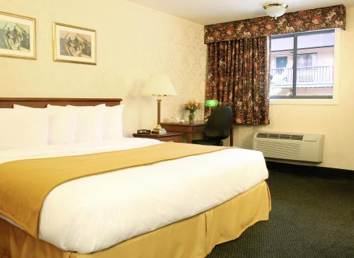 Executive Inn at Woodbury
