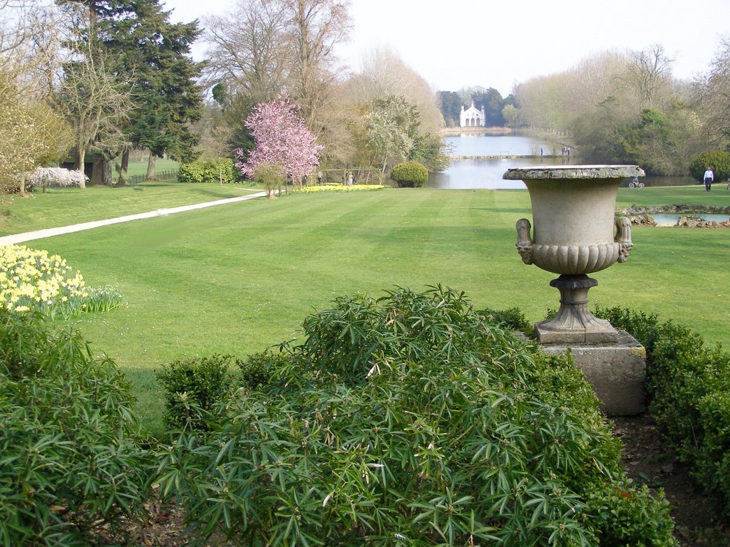 Canal, Shotover House Garden