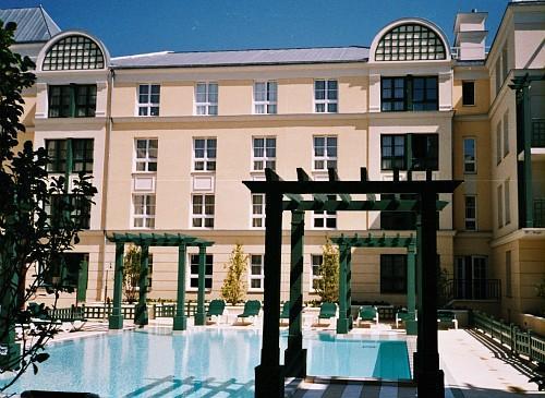 Adagio City Aparthotel Val d'Europe