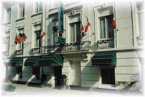 Hotel Barbacan