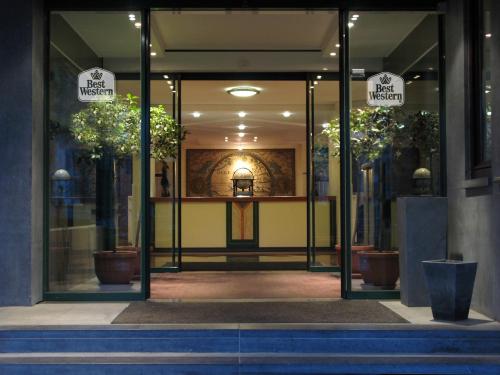 Best Western County House