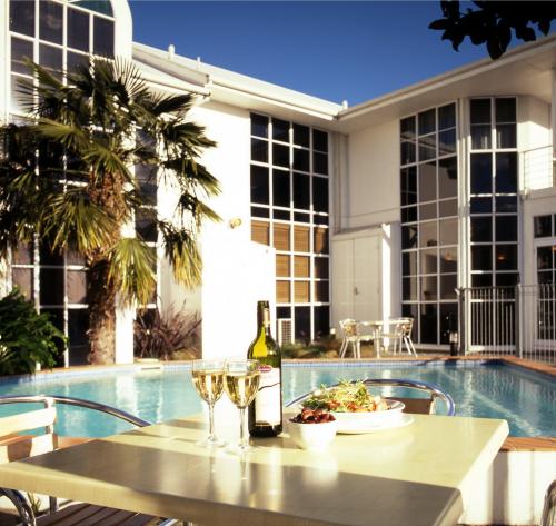 Pavilions Hotel