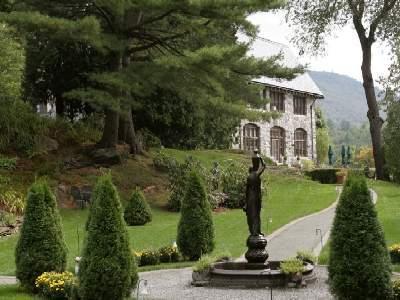 Castle Hill Resort and Spa