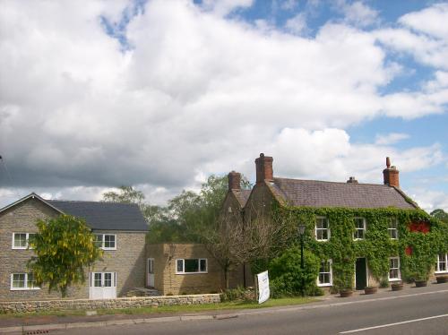 Hunters Lodge Inn