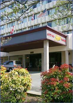 Compass Point Inn - Surrey