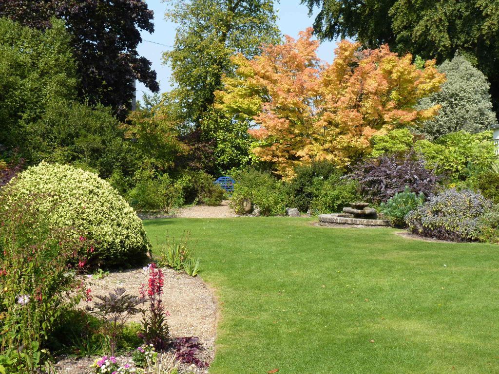 Denmans Garden