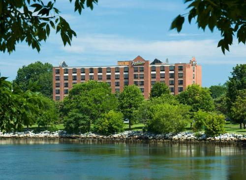 Radisson Hotel Providence Harbor