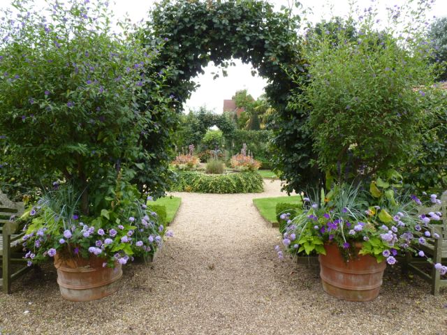 Arch, East Ruston