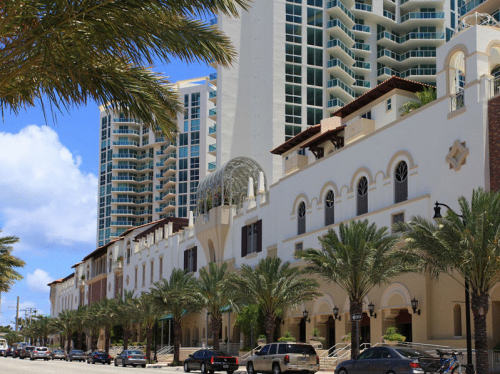 Saint Tropez Sunny Isles
