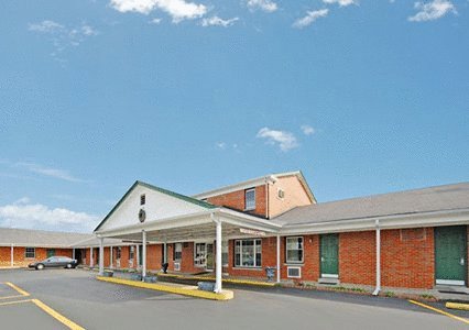 Rodeway Inn Blue Grass Airport