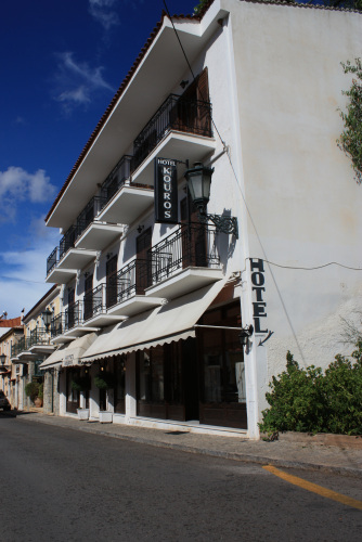 Kouros Hotel