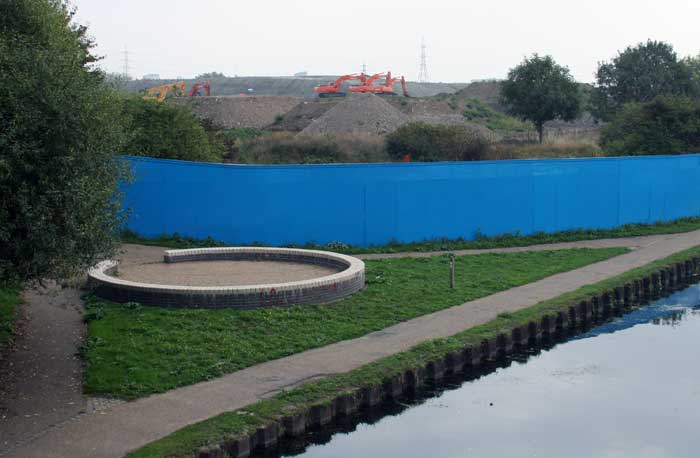 11 Mile London Olympic Fence