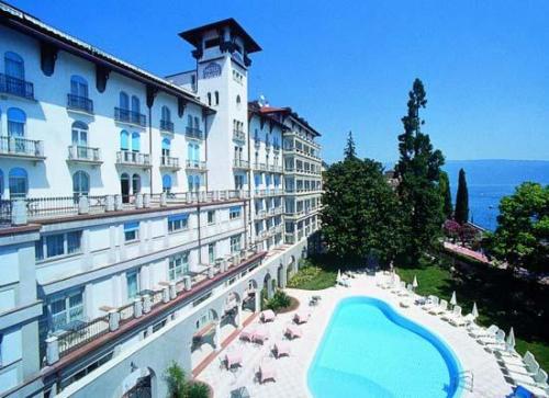 Hotel Savoy Palace