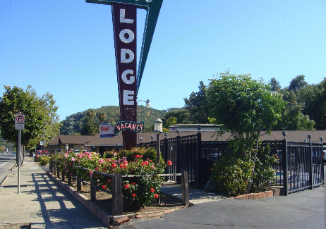 Muir Lodge Motel