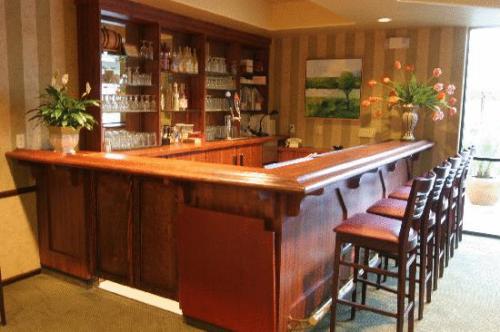 Hallmark Inn