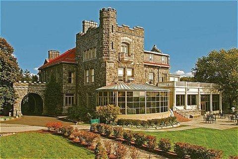 Tarrytown House