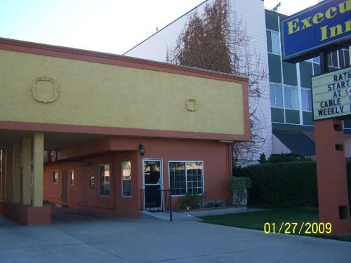 Anaheim Executive Inn & Suites