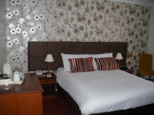 Virginia Court Hotel