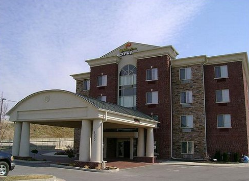 Holiday Inn Express Hotel & Suites Lexington-Downtown University