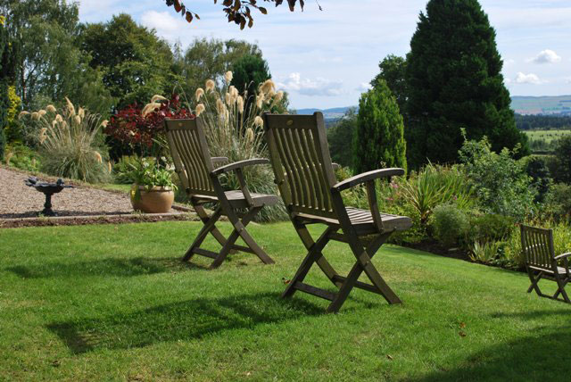Chairs, Lands of Loyal