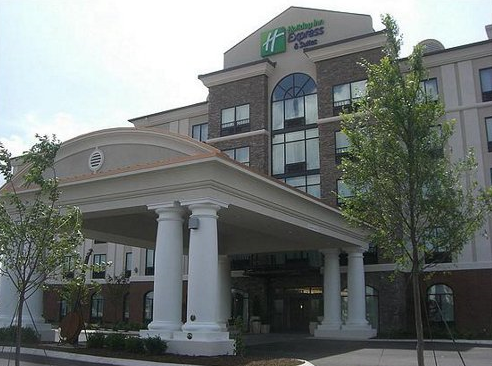 Holiday Inn Express Nashville-Opryland