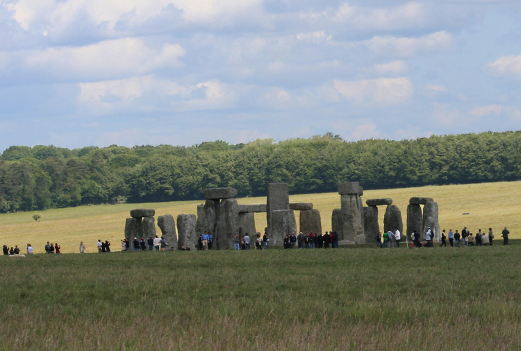Stonehenge riverside landscape