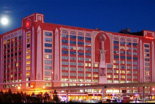 Sheraton St. Louis City Center Hotel & Suites