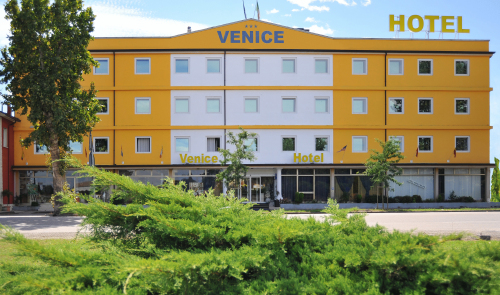 Venice Hotel
