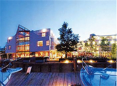 Granville Island Hotel