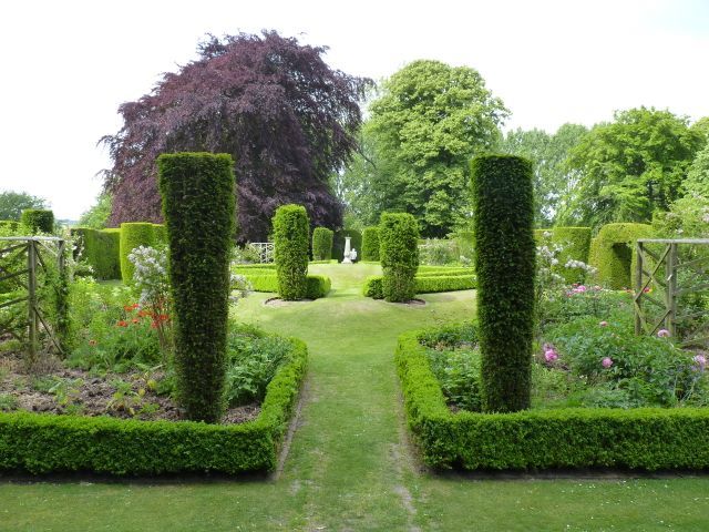 Cranborne Manor Gardens, Wimborne