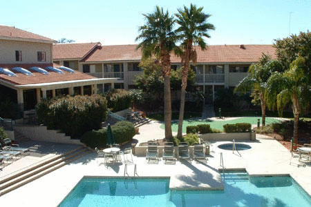 Oracle Foothills Inn & Suites
