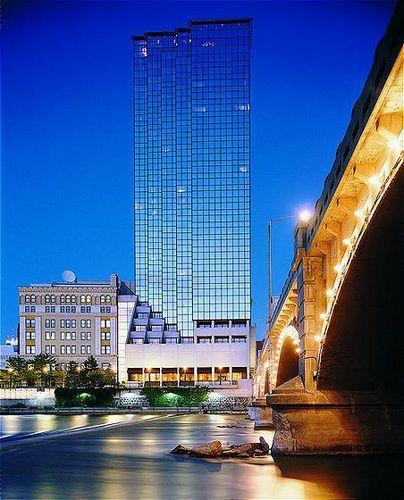 Amway Grand Plaza Hotel