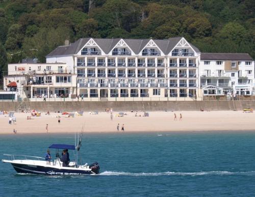 Golden Sands