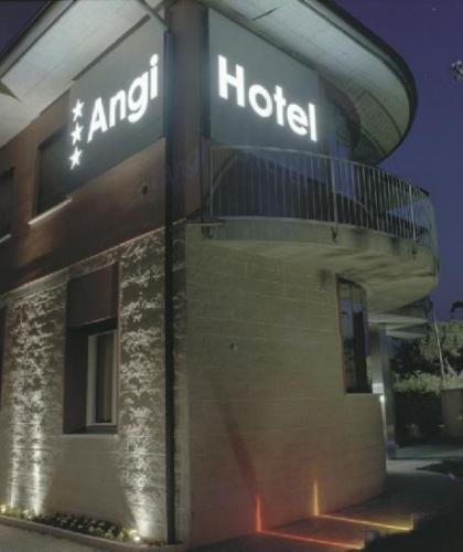 Hotel Angi