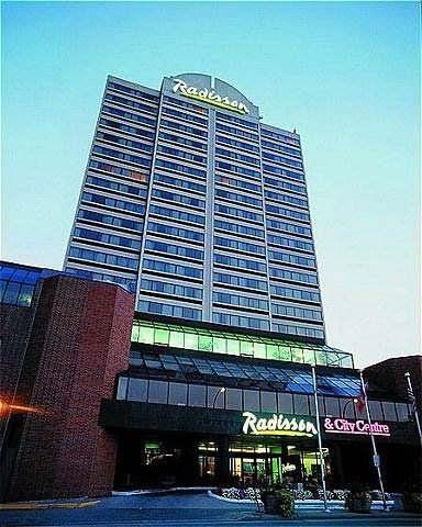 Radisson Riverfront Windsor