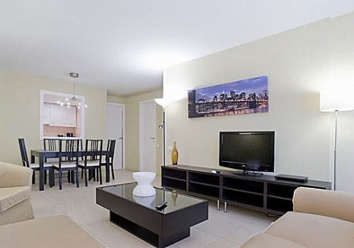Rent4Days Sants Apartments