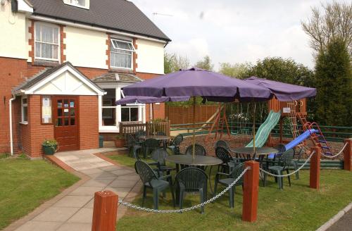 The Oaks Hotel