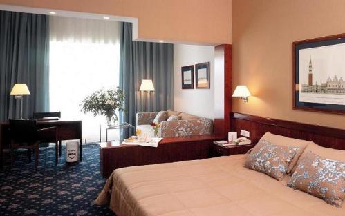 Hotel Husa Illa