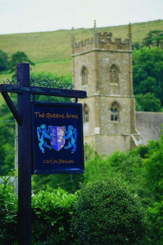 The Queens Arms
