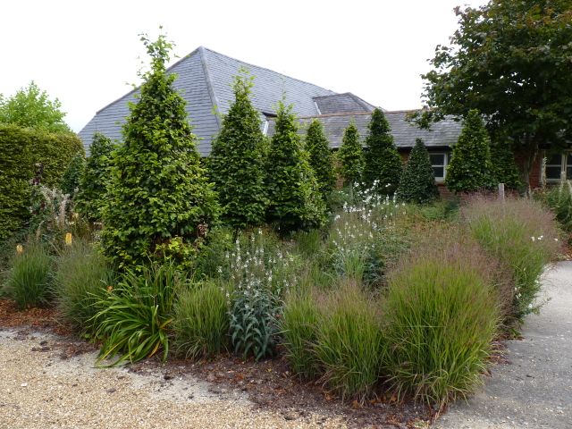 Bury Court Garden, Bentley