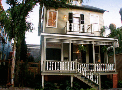 Savannah Dream Vacations - 1006 Drayton Street