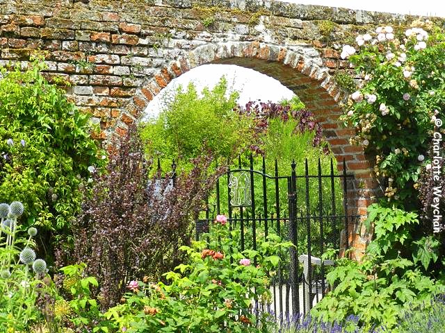 Lullingstone Castle World Garden