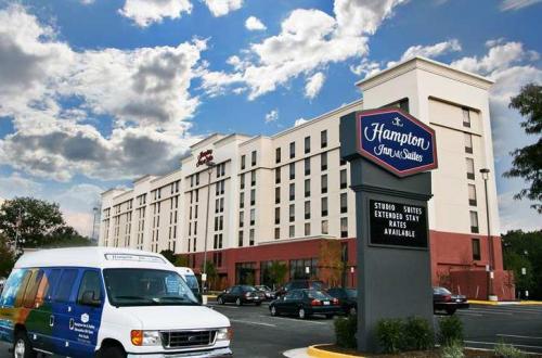 Hampton Inn & Suites Alexandria Old Town Area South