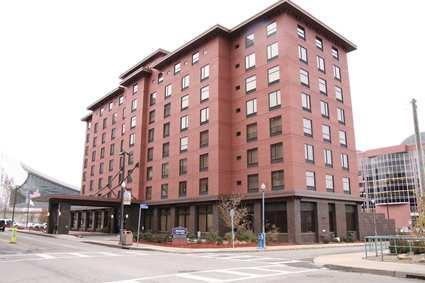 Hampton Inn & Suites Pittsburgh Downtown