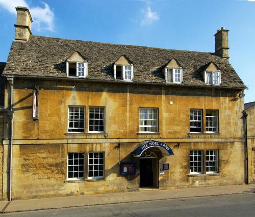Noel Arms