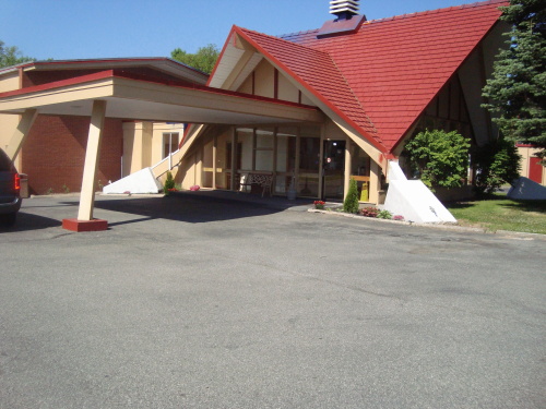 Superlodge Kingston