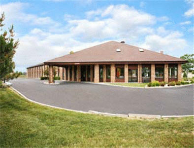Super 8 Green Bay I-43 Business Park