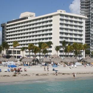 Newport Beachside Hotel and Resort