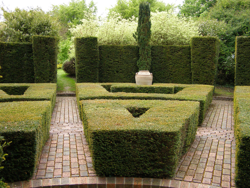 Carington Estate, Bledlow