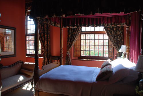 Dutch Manor Antique Hotel